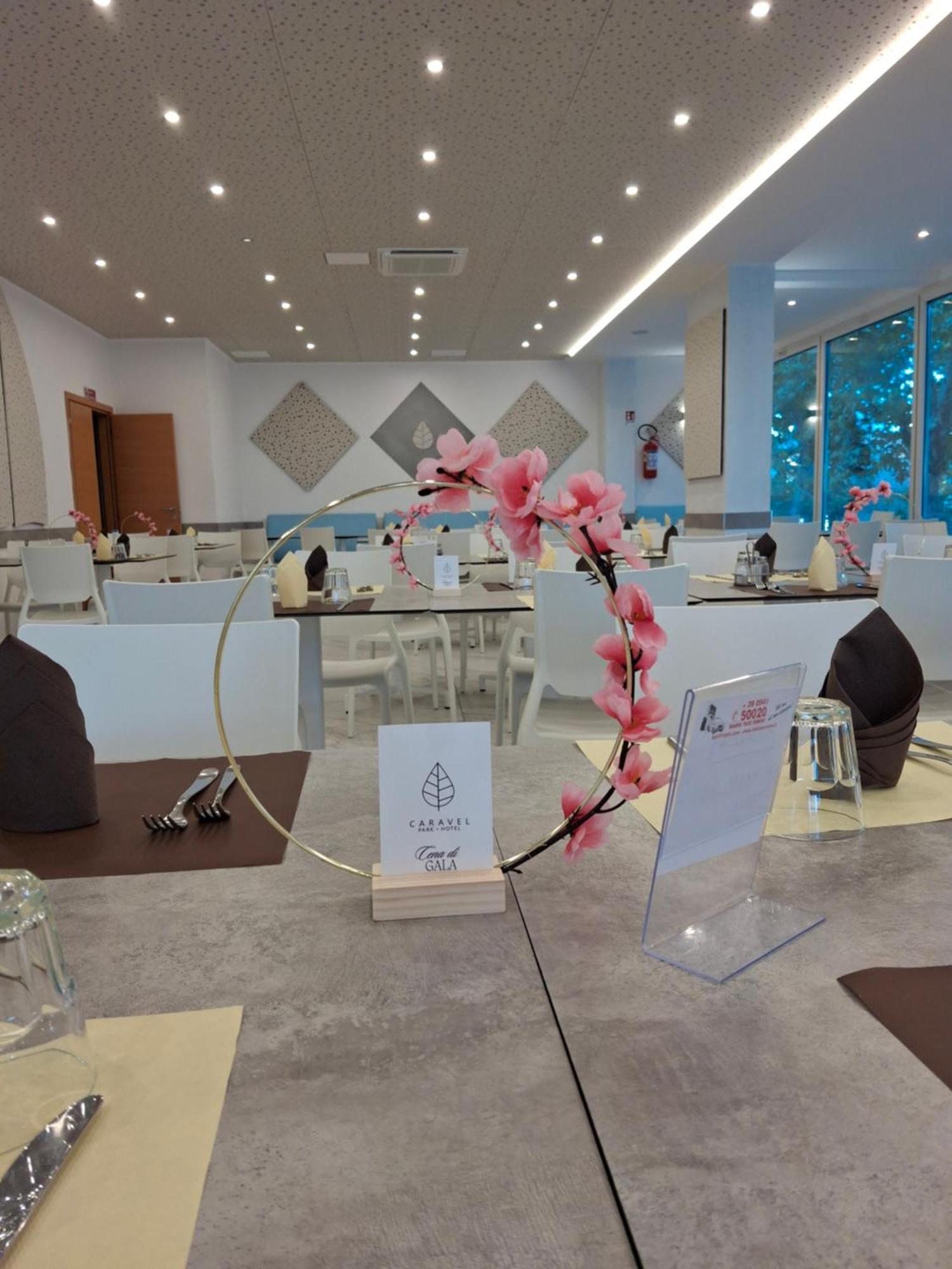 רימיני Hotel Caravel Park מראה חיצוני תמונה