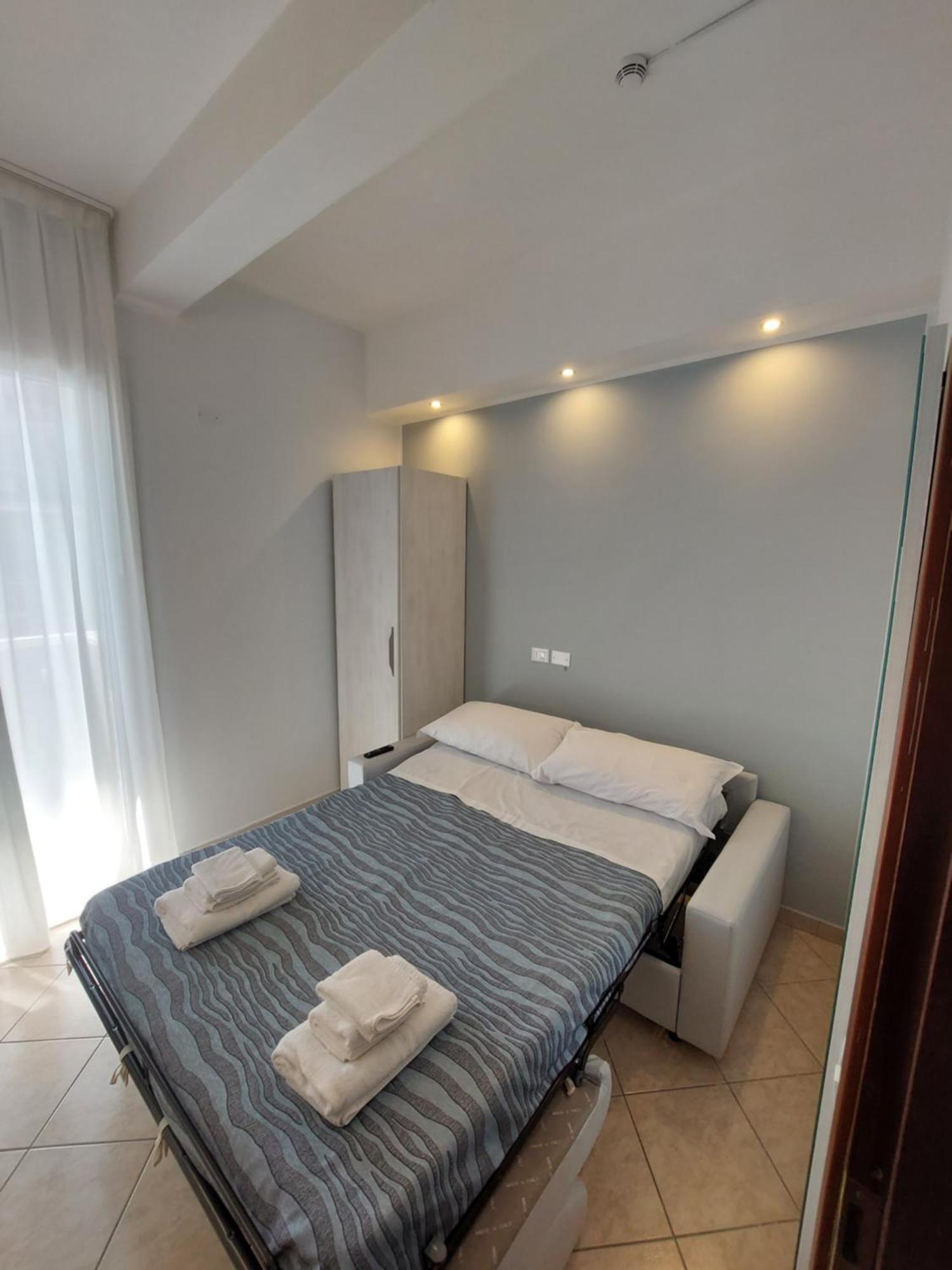 רימיני Hotel Caravel Park מראה חיצוני תמונה