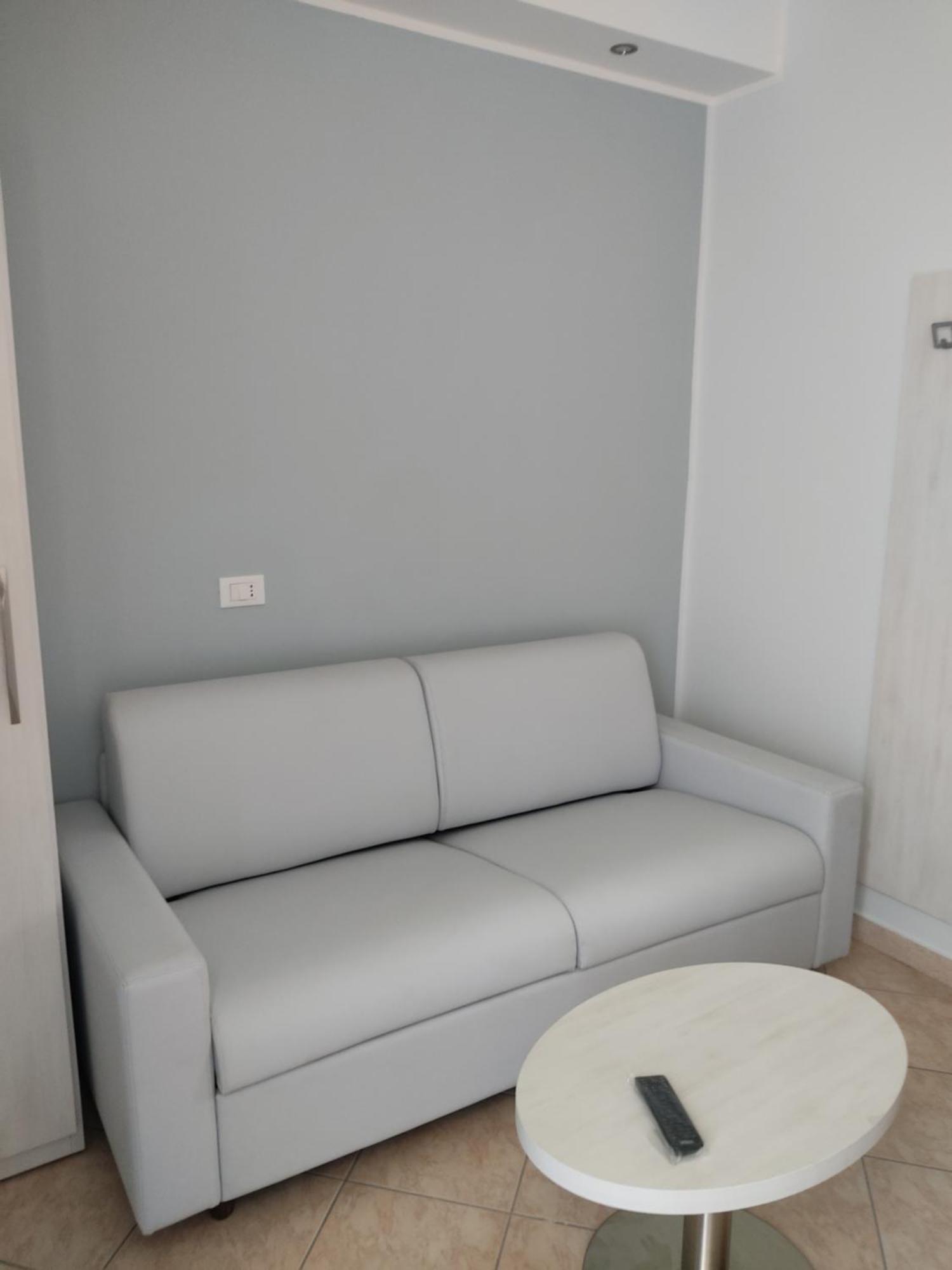 רימיני Hotel Caravel Park מראה חיצוני תמונה