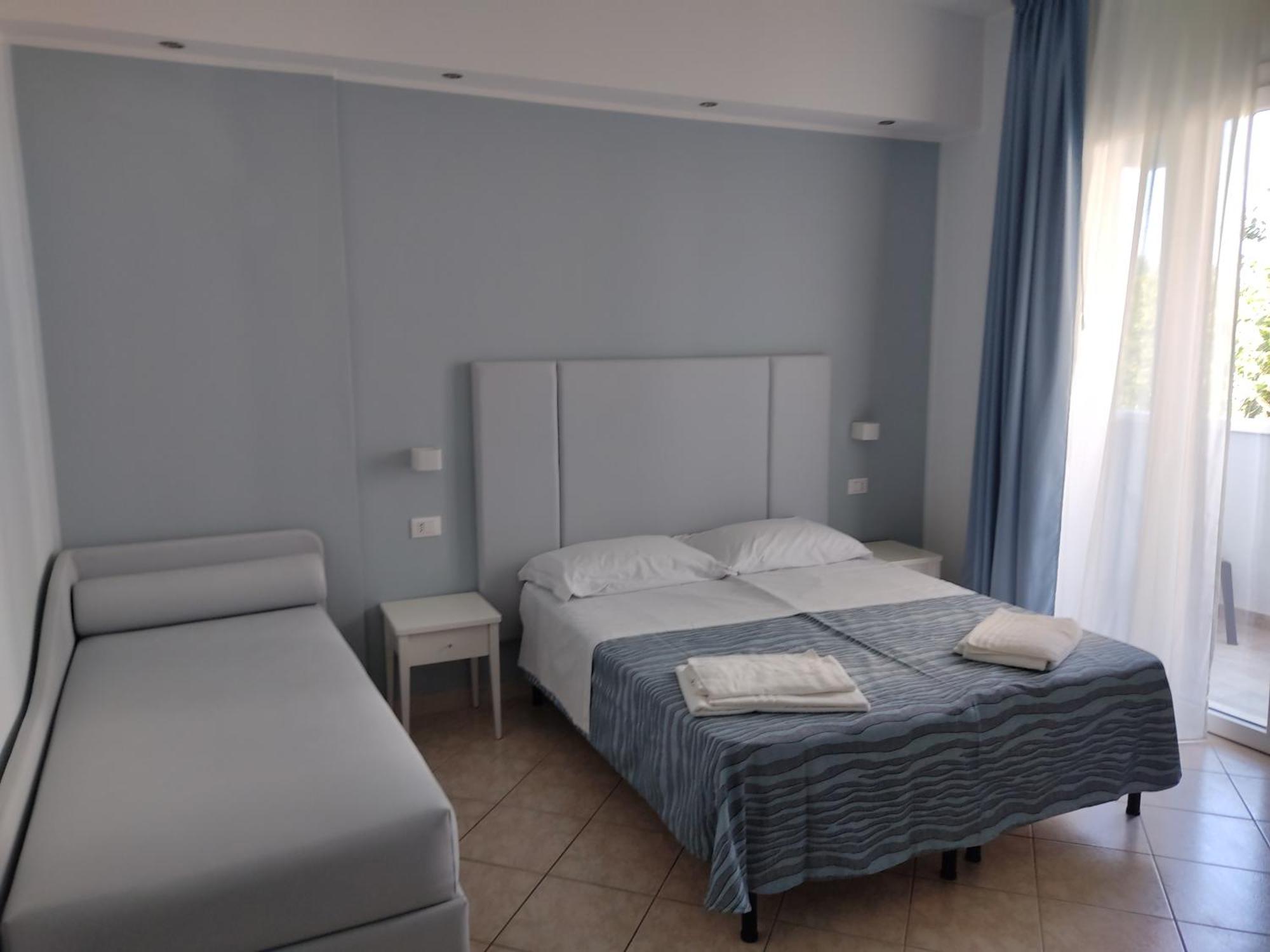 רימיני Hotel Caravel Park מראה חיצוני תמונה