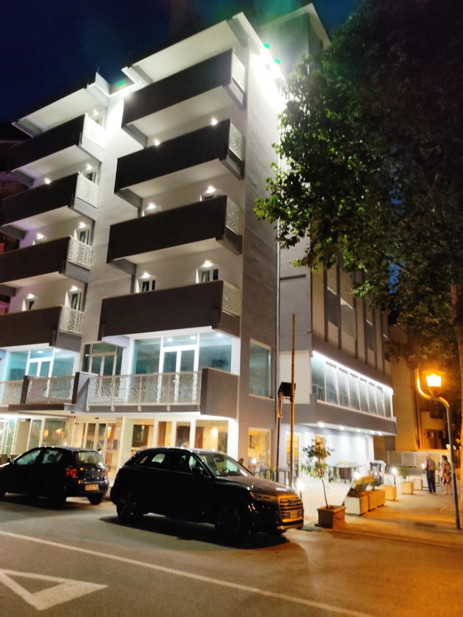 רימיני Hotel Caravel Park מראה חיצוני תמונה